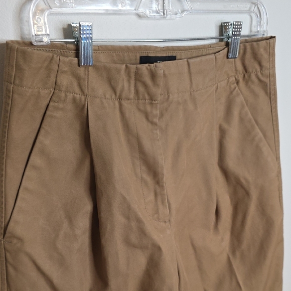 Banana Republic Womens Size 8 Barrel Leg Chino In Whiskey - Picture 7 of 9